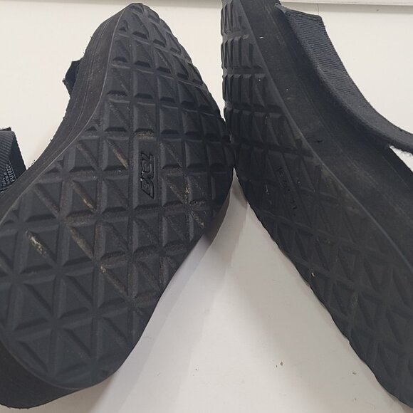 Teva Black Universal Midform Sandal - Picture 6 of 8